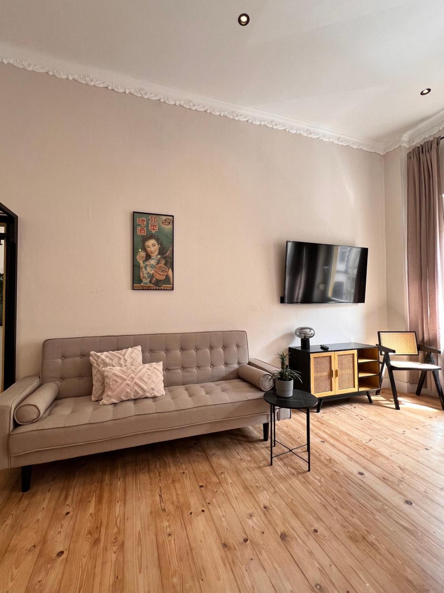 Modern Stay I Cosy & Central Apartments โคเบลนซ์ ภายนอก รูปภาพ