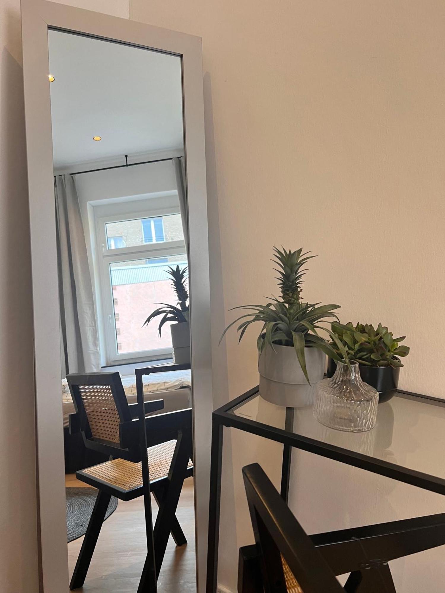 Modern Stay I Cosy & Central Apartments โคเบลนซ์ ภายนอก รูปภาพ