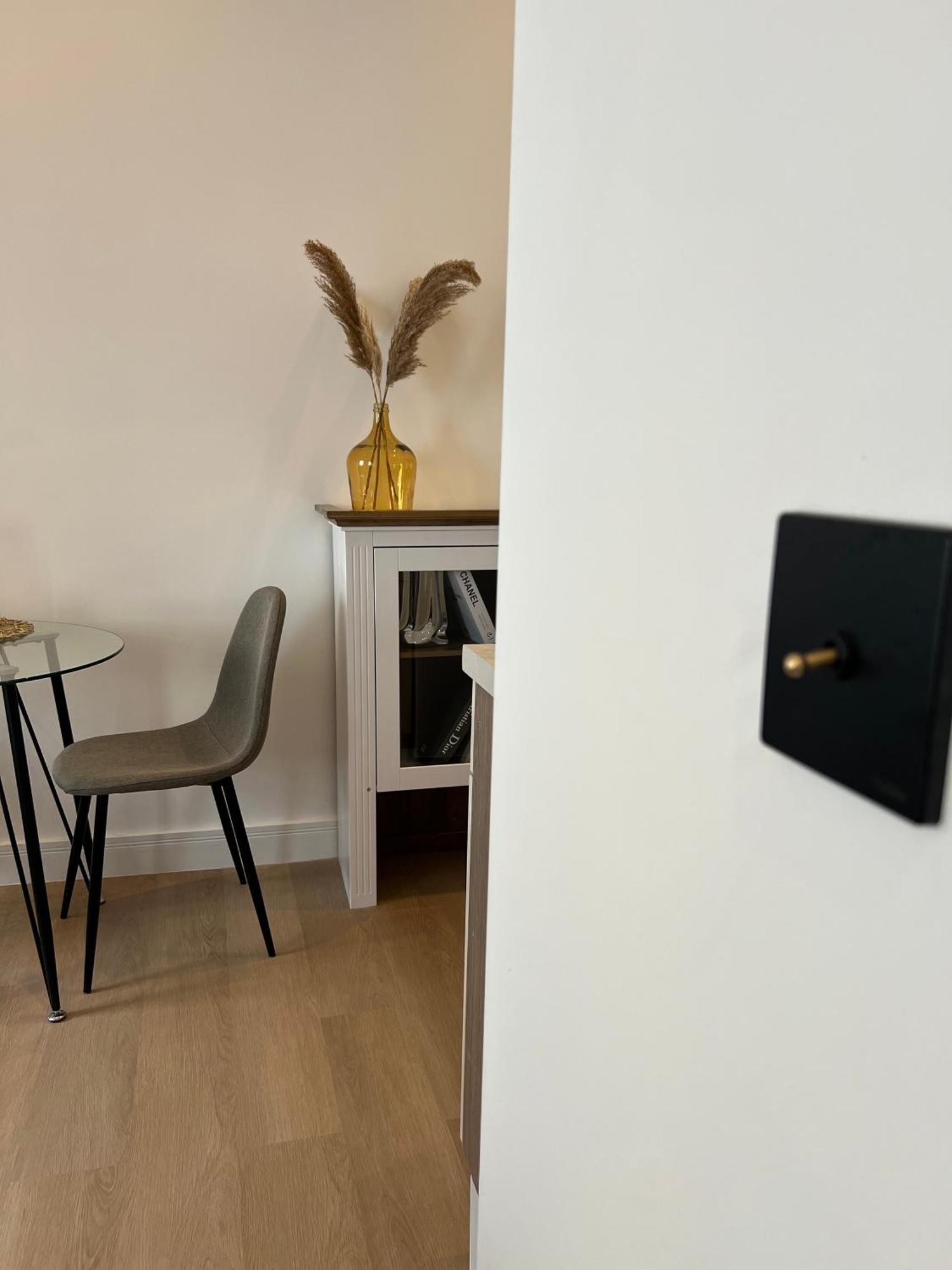Modern Stay I Cosy & Central Apartments โคเบลนซ์ ภายนอก รูปภาพ