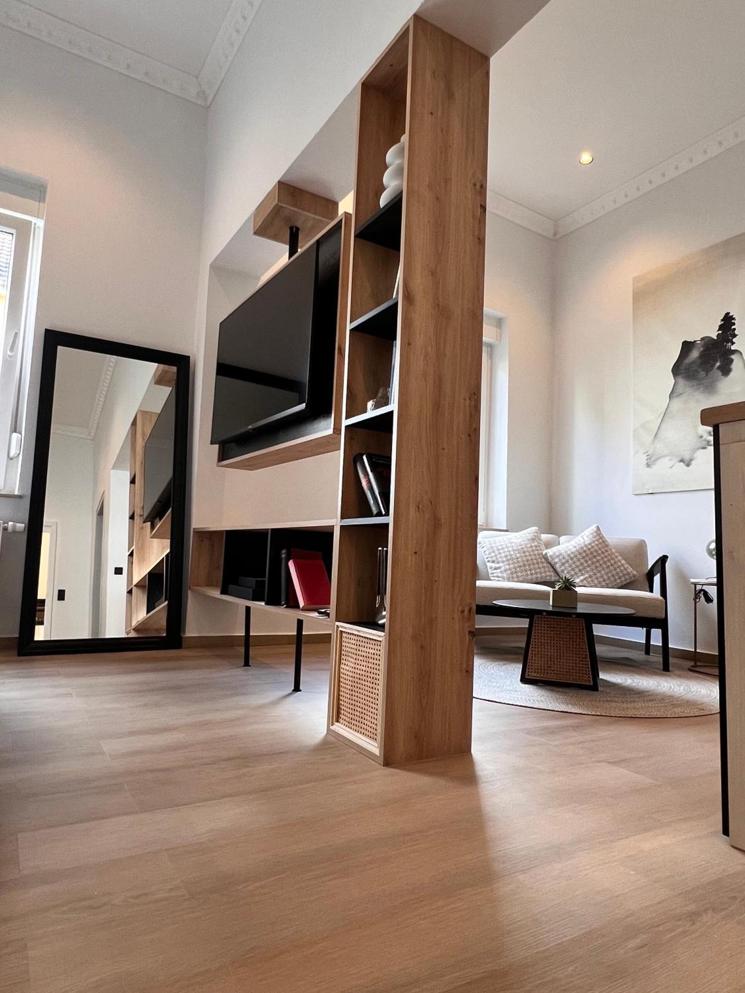 Modern Stay I Cosy & Central Apartments โคเบลนซ์ ภายนอก รูปภาพ