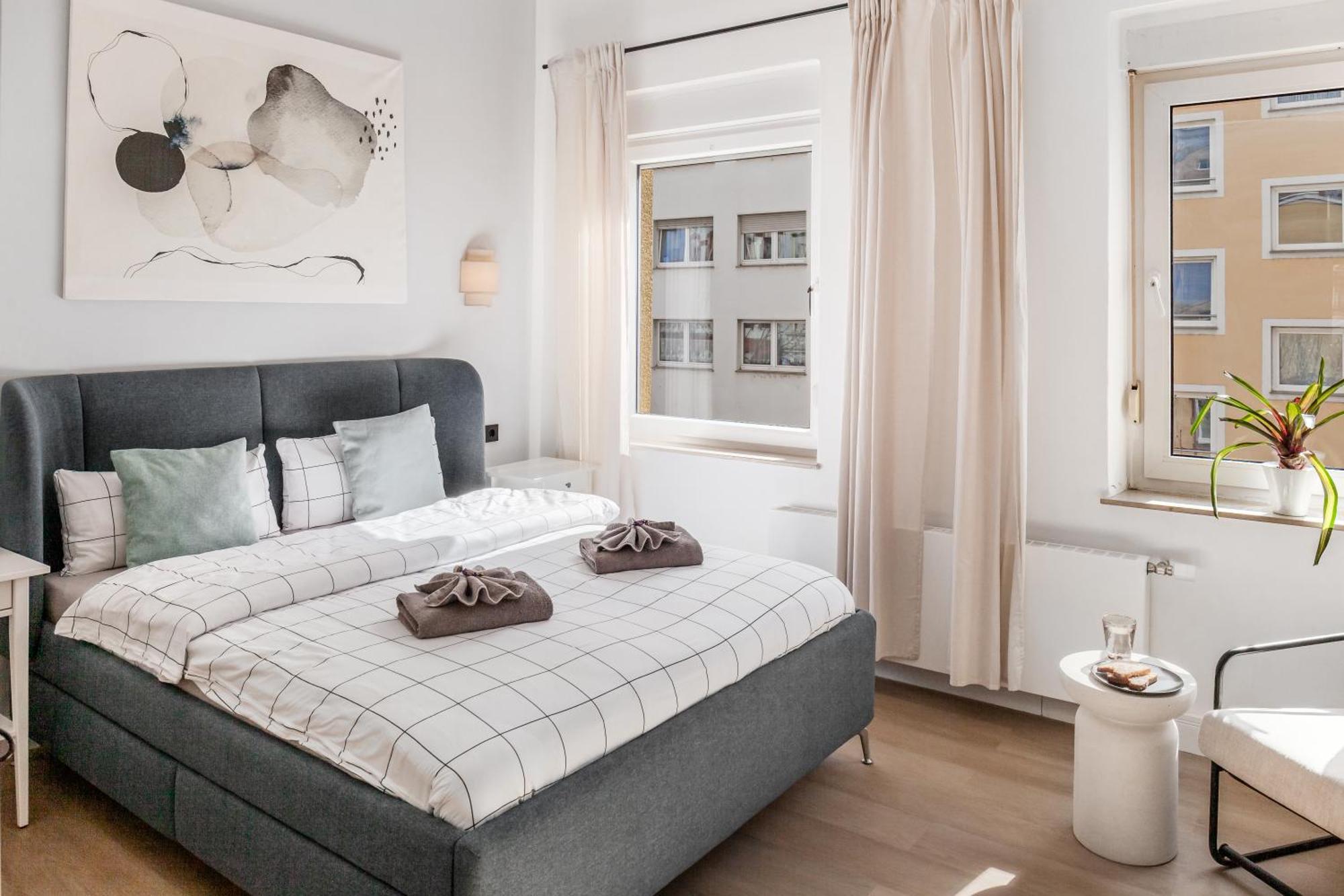 Modern Stay I Cosy & Central Apartments โคเบลนซ์ ภายนอก รูปภาพ